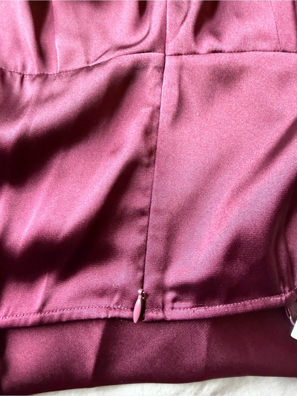 NEW Express Burgundy Cowl Neck Satin Jumpsuit Retro 70’s Wide Leg Evening Sz XS - Picture 10 of 11